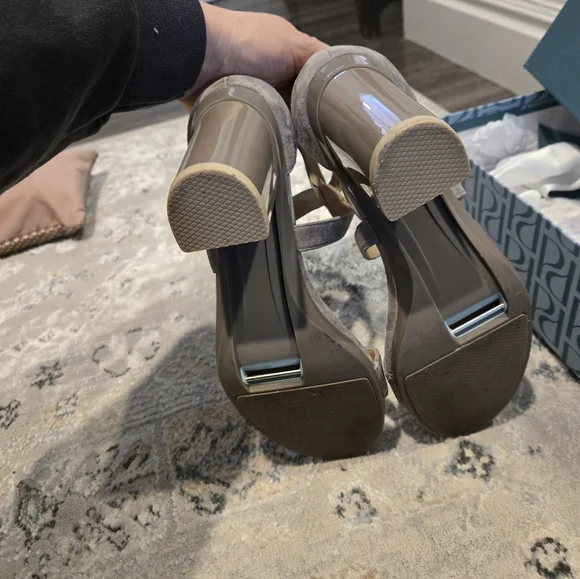 Pashion Shoes - The Sandal - Storm Suede 8.5 - Picture 4 of 6